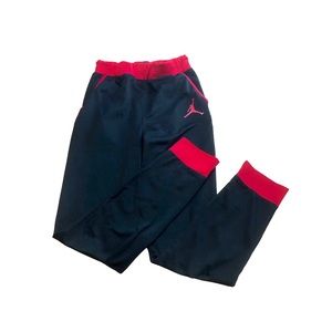 JORDAN pull on sports pants boys XL 13-15 years black and red